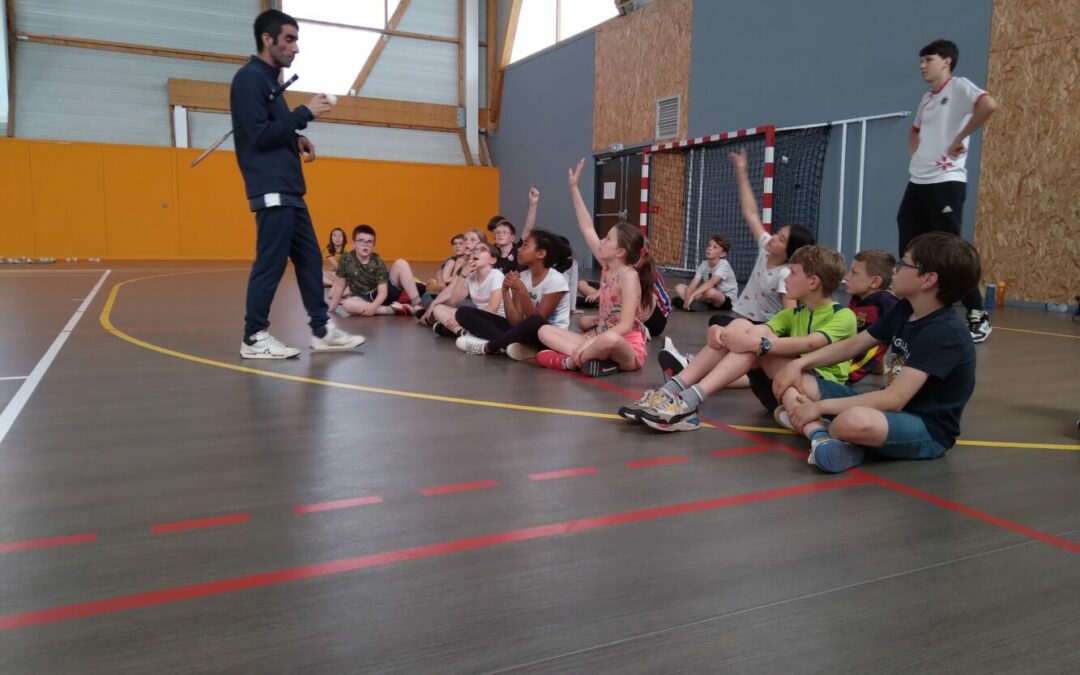 Initiation au badminton en CM