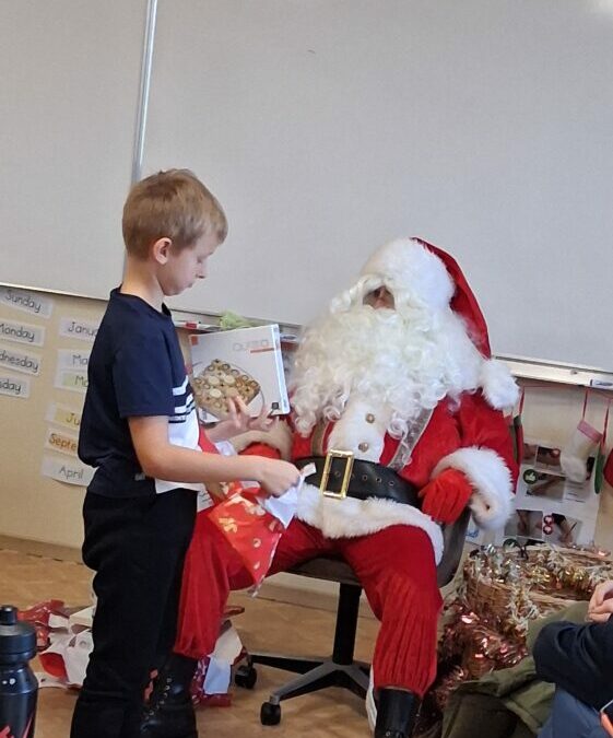 La venue du Père Noël en classe de CM