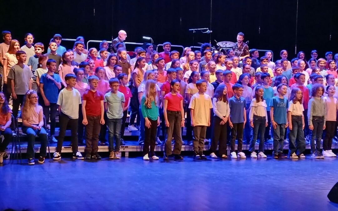 Les CM1 et CM2 en concert à Bleu Pluriel